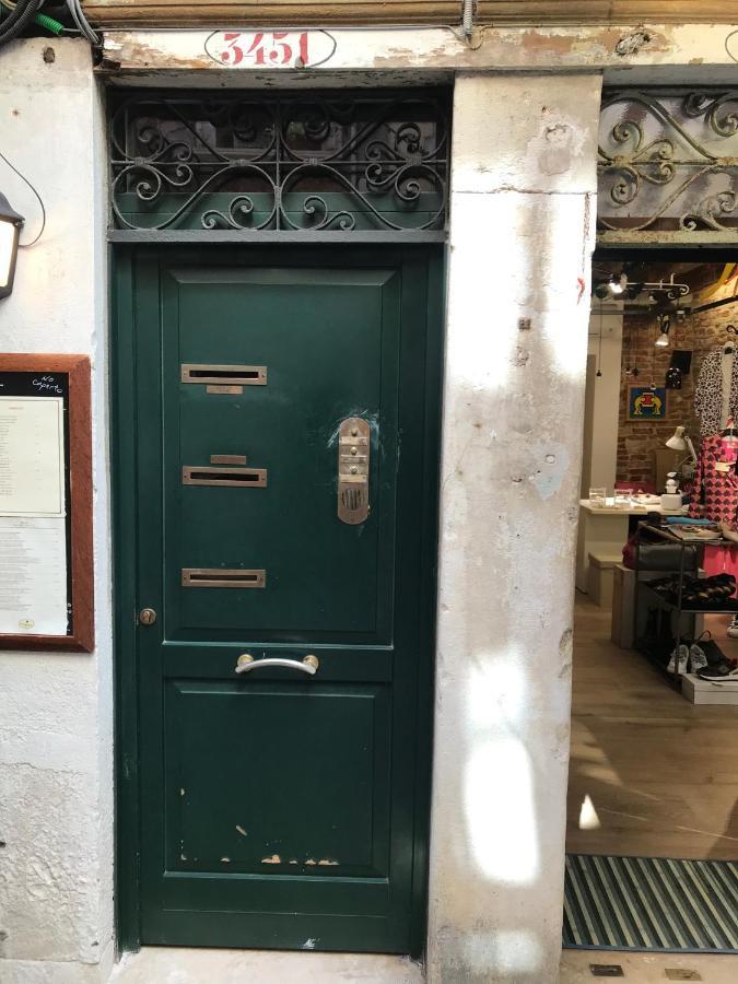 Appartamento Ai Greci Residenza Quaggio Venice Luaran gambar